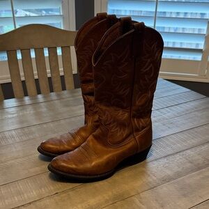 Ariat Chestnut Leather Cowboy Boots